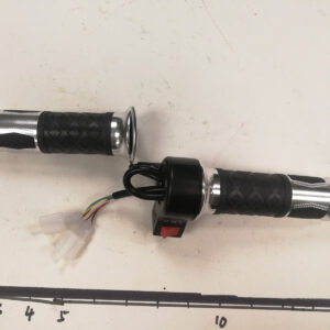 EMMO Scooter Style E-Bikes 467 Throttle B